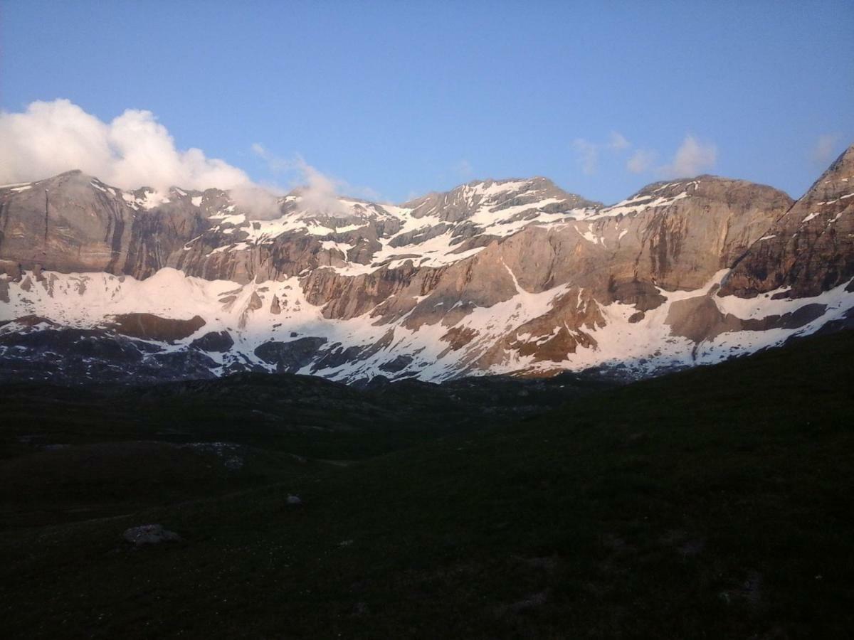 L'Espugue Lägenhet Gèdre Exteriör bild
